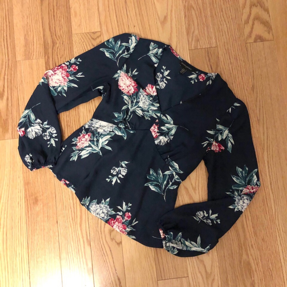 Banana Republic Navy Floral Blouse (Petite XXS)
